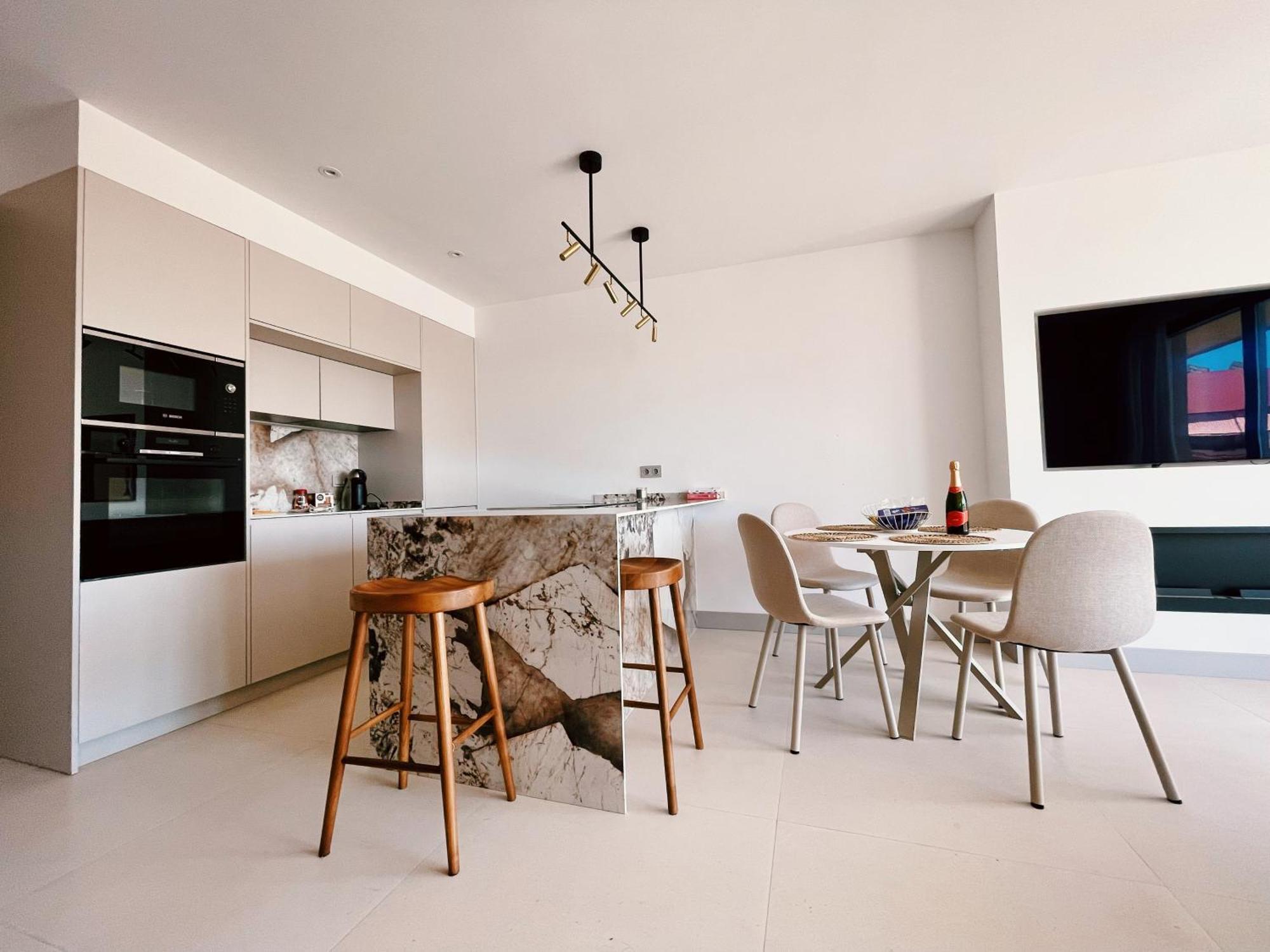 Luxury Beachfront Appartement *